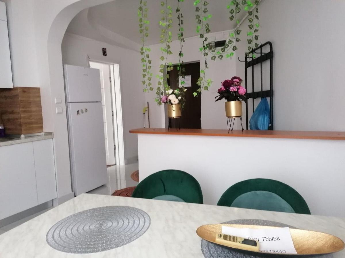 Apartament Near The Park Two Rooms Bucharest Exterior photo
